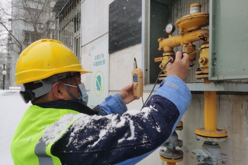 做好極寒天氣下燃氣設(shè)施維護.JPG