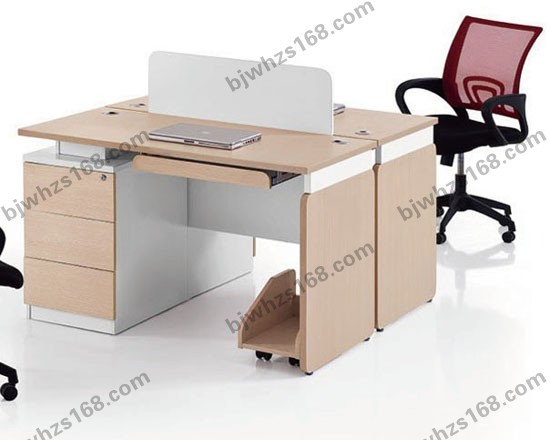 點擊查看商品:木制辦公桌