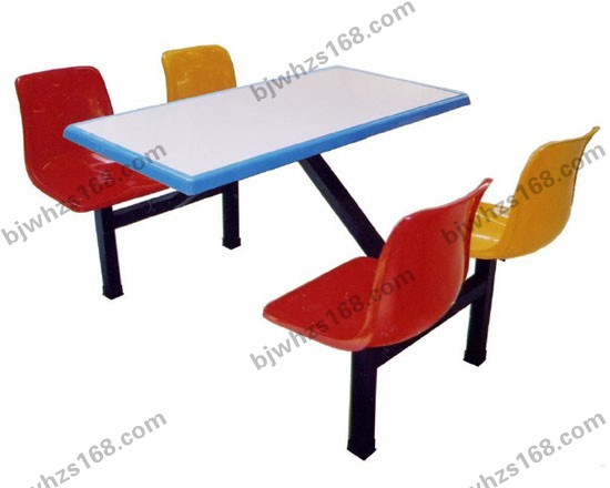 點擊查看商品:餐桌椅